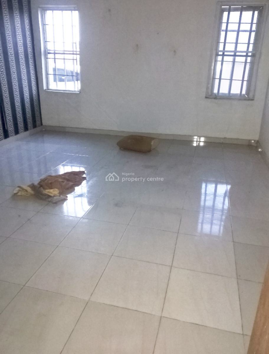 Nice and Standard 3 Bedrooms Flat, Onishon, Lakowe Area, Ajah, Lagos, Flat / Apartment for Rent