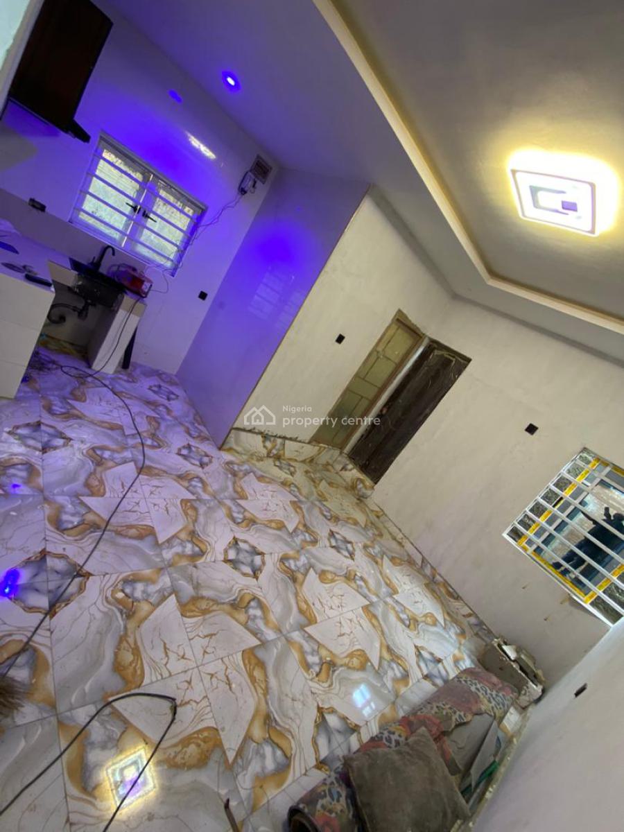 Executive Room Self Contain, Dipo Olubi Off Adekunle Kuye, Surulere, Lagos, Self Contain (single Rooms) for Rent