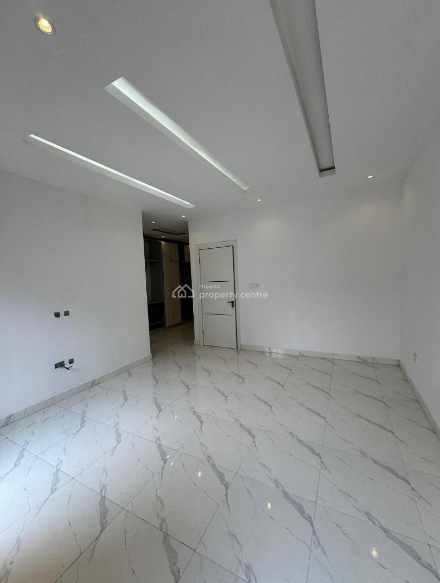 Beautiful 4-bedroom Terrace with a Bq, Lekki Phase 1, Lekki, Lagos, Terraced Duplex for Rent