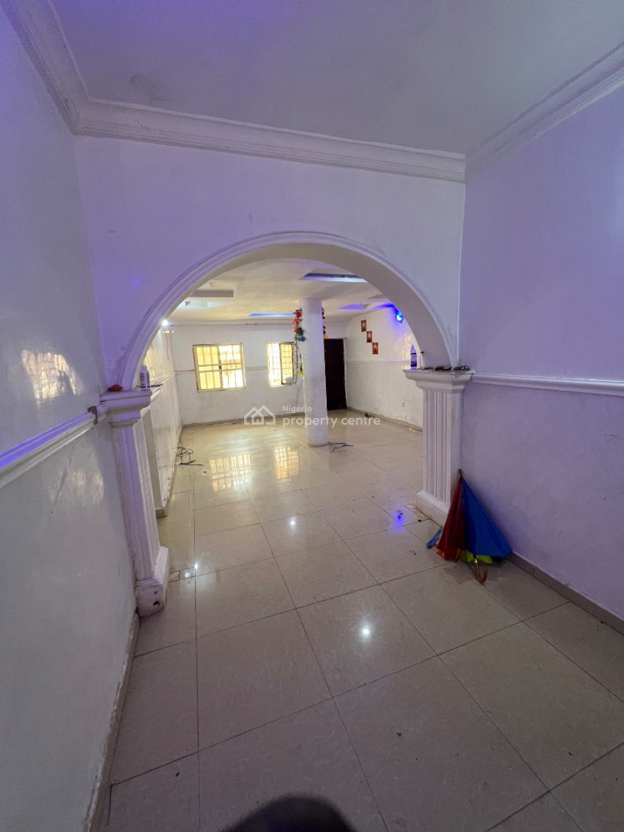 Clean 2 Bedroom Flat, Ground Floor,tarred Rd,, By Wuye Mkt, Wuye, Abuja, Flat / Apartment for Rent