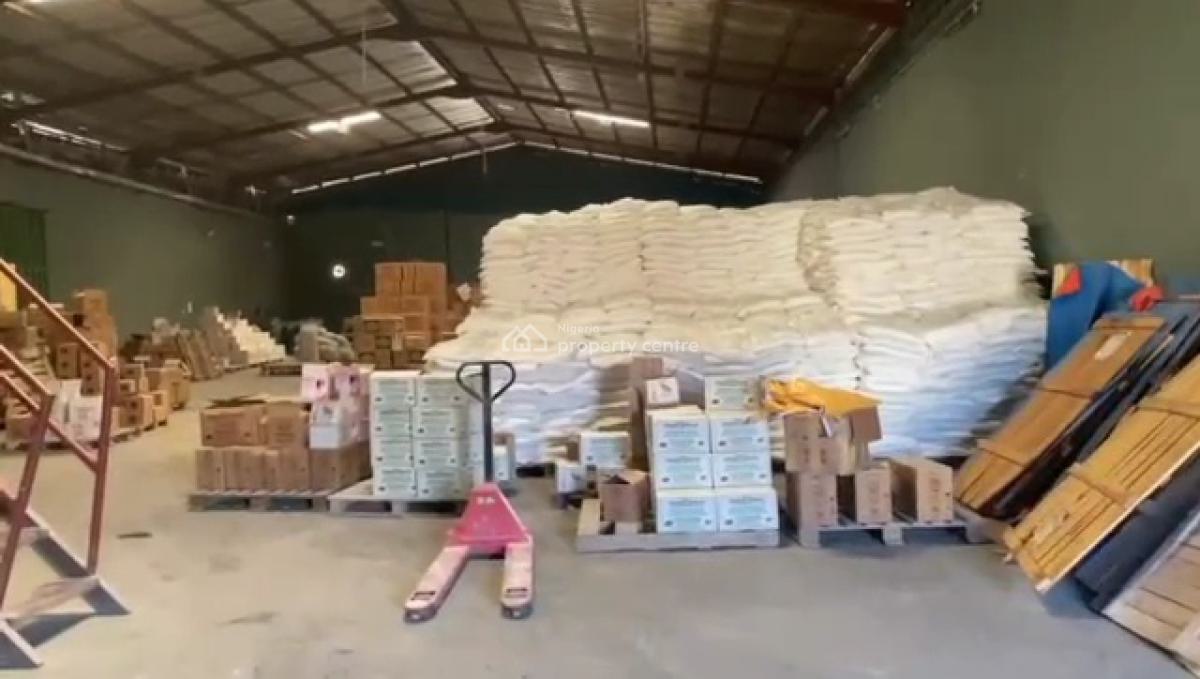 a Bay Warehouse of 1700 Sqmt with Office Space and Very Large Compound, 1st Rainbow Off Oshodi /apapa Express Way Lagos, Oshodi, Lagos, Warehouse for Rent