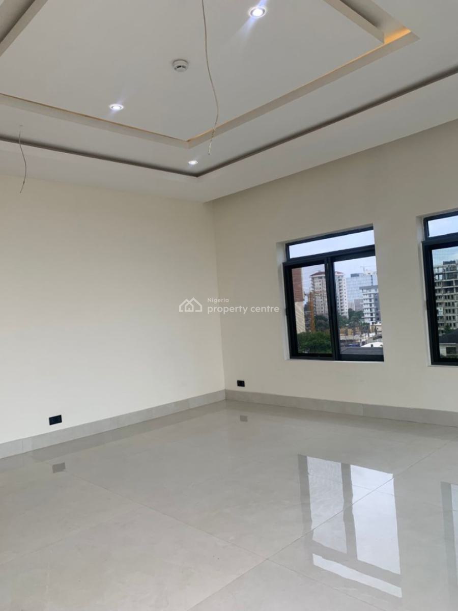Newly Built 5 Bedrooms Penthouse in a Secured Estate, Ikoyi, Lagos, House for Sale