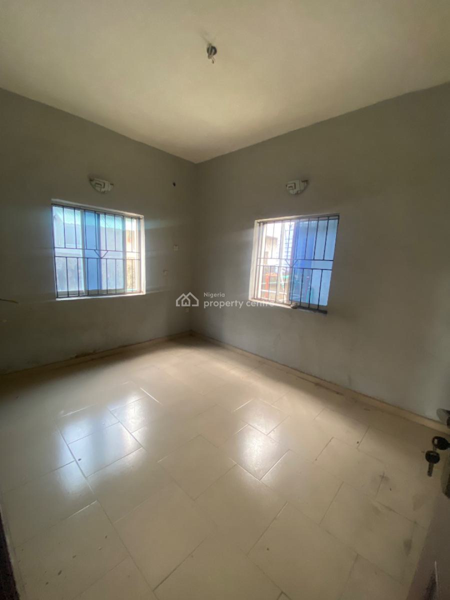 Clean Mini Flat Ground Floor, Off Ladele Dada Street, Kilo, Surulere, Lagos, Mini Flat (room and Parlour) for Rent