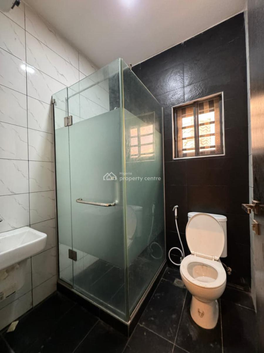 Furnished 3 Bedroom Terraced Duplex with a Room Bq, Carlton Gate Estate Next to Kolapo Ishola Gra, Akobo, Ibadan, Oyo, Terraced Duplex for Sale