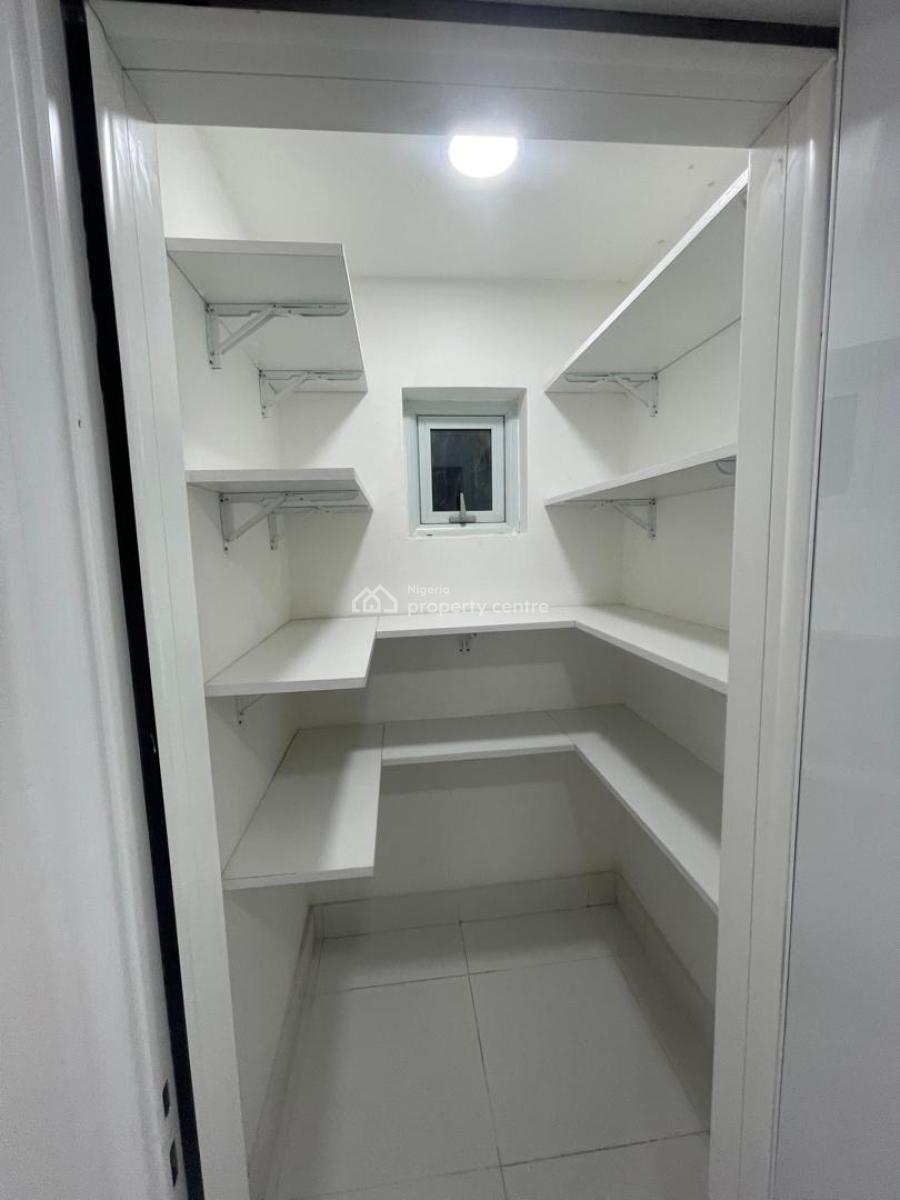 Partly Furnished 3 Bedroom Apartment, Banana Island, Ikoyi, Lagos, Flat / Apartment for Rent