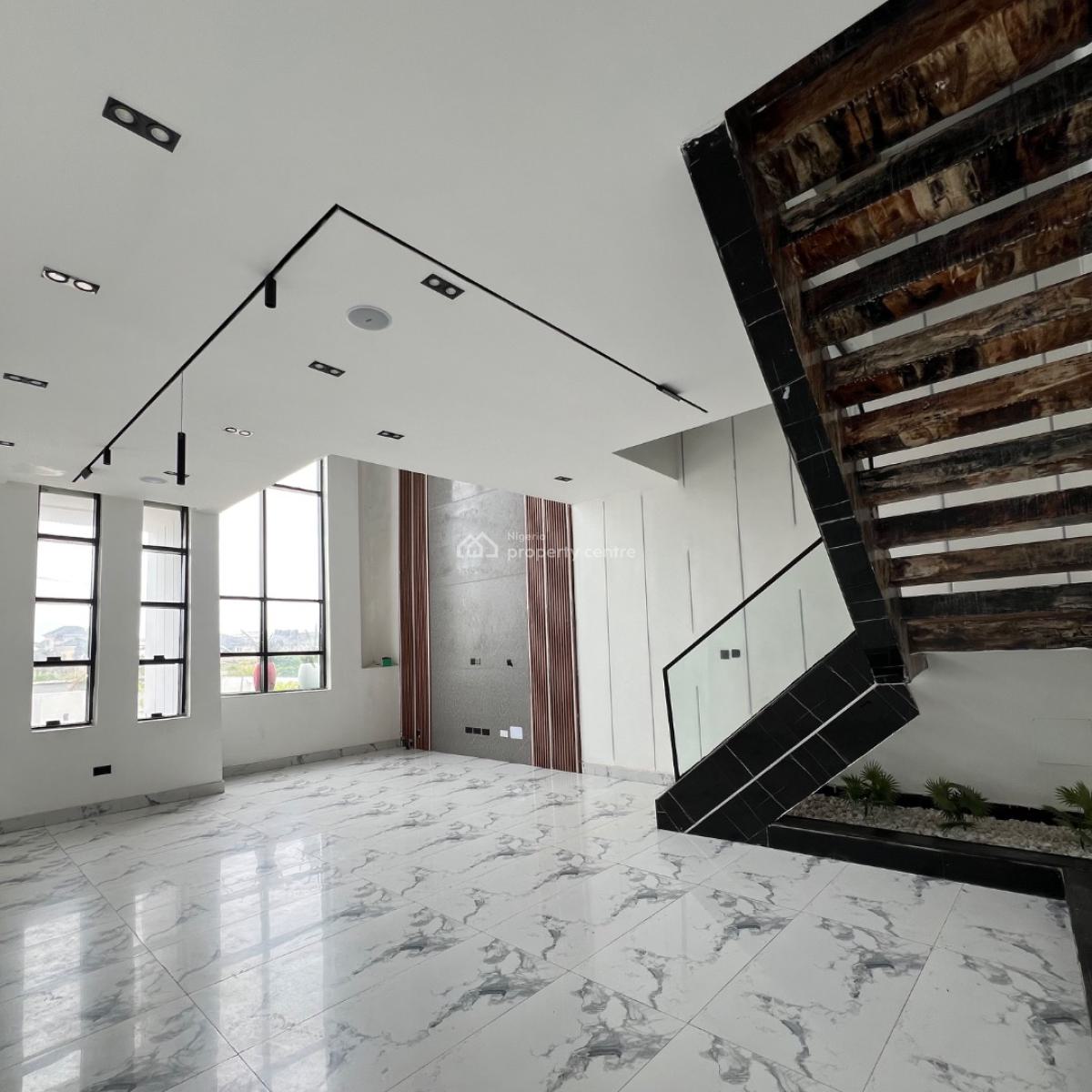 6 Bedroom & Bq, Osapa, Lekki, Lagos, Detached Duplex for Sale