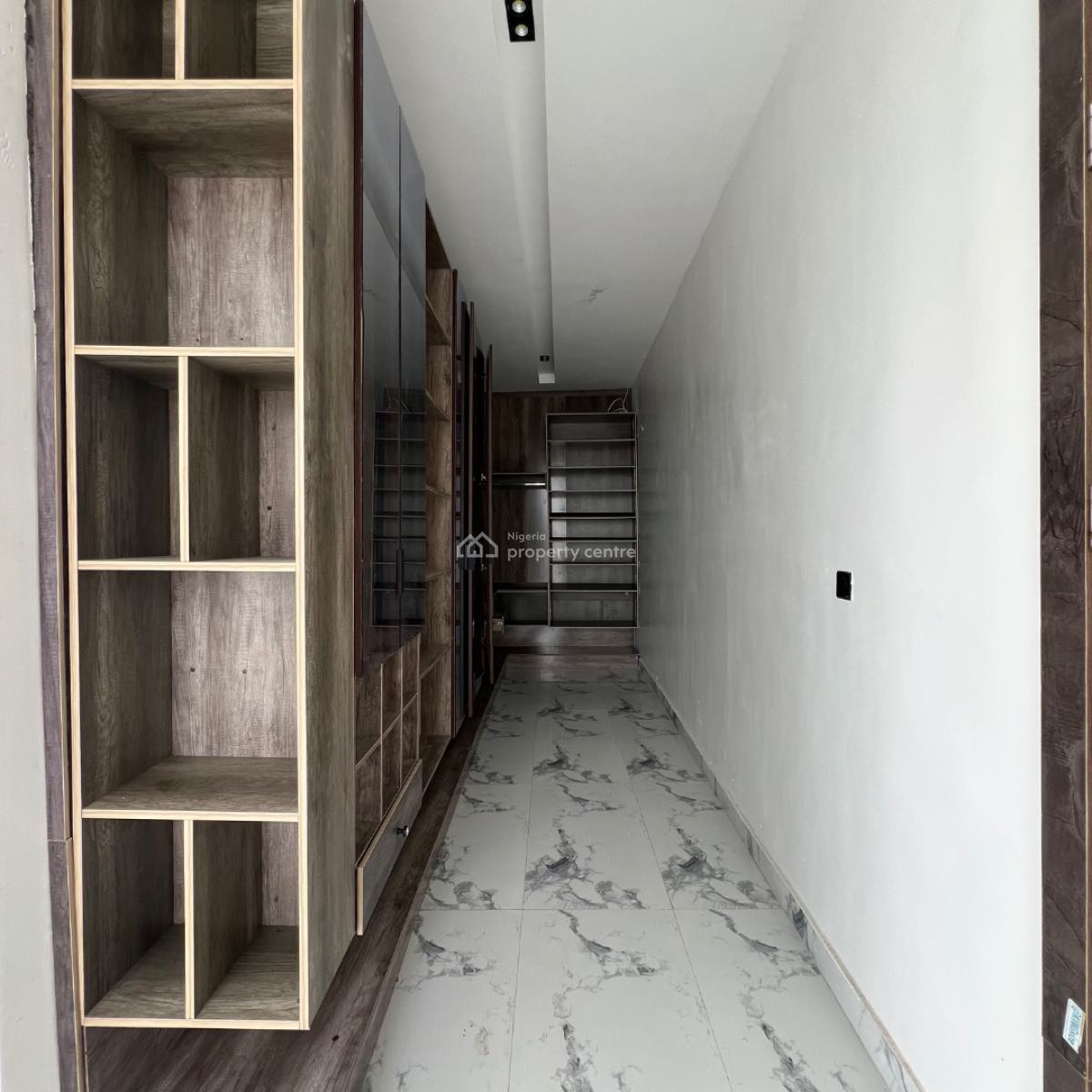6 Bedroom & Bq, Osapa, Lekki, Lagos, Detached Duplex for Sale