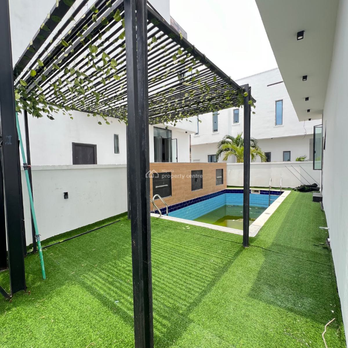 6 Bedroom & Bq, Osapa, Lekki, Lagos, Detached Duplex for Sale