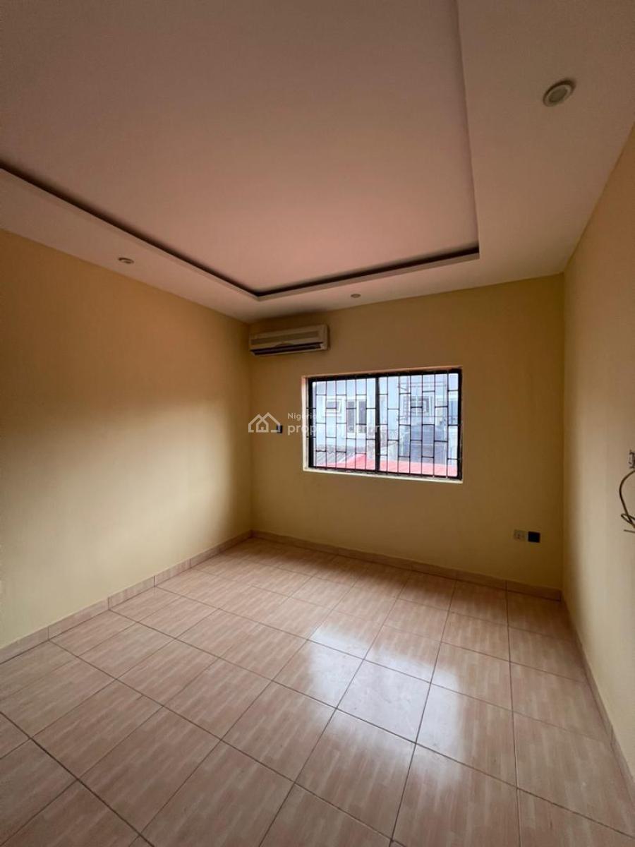a Standard, Spacious 4 Bedroom Duplex, Lekki Phase 1, Lekki, Lagos, Terraced Duplex for Rent