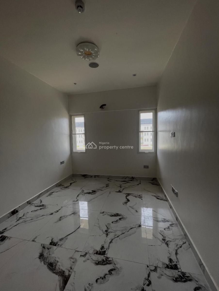 Nicely Built 3 Bedroom Apartment with Bq, Ikoyi, Lagos, Flat / Apartment for Sale
