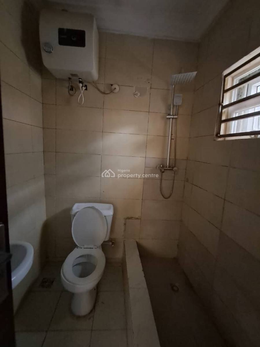 Well Maintained 3-bedroom Flat Ground Floor, Conservation Lekki, Lekki, Lagos, Flat / Apartment for Rent