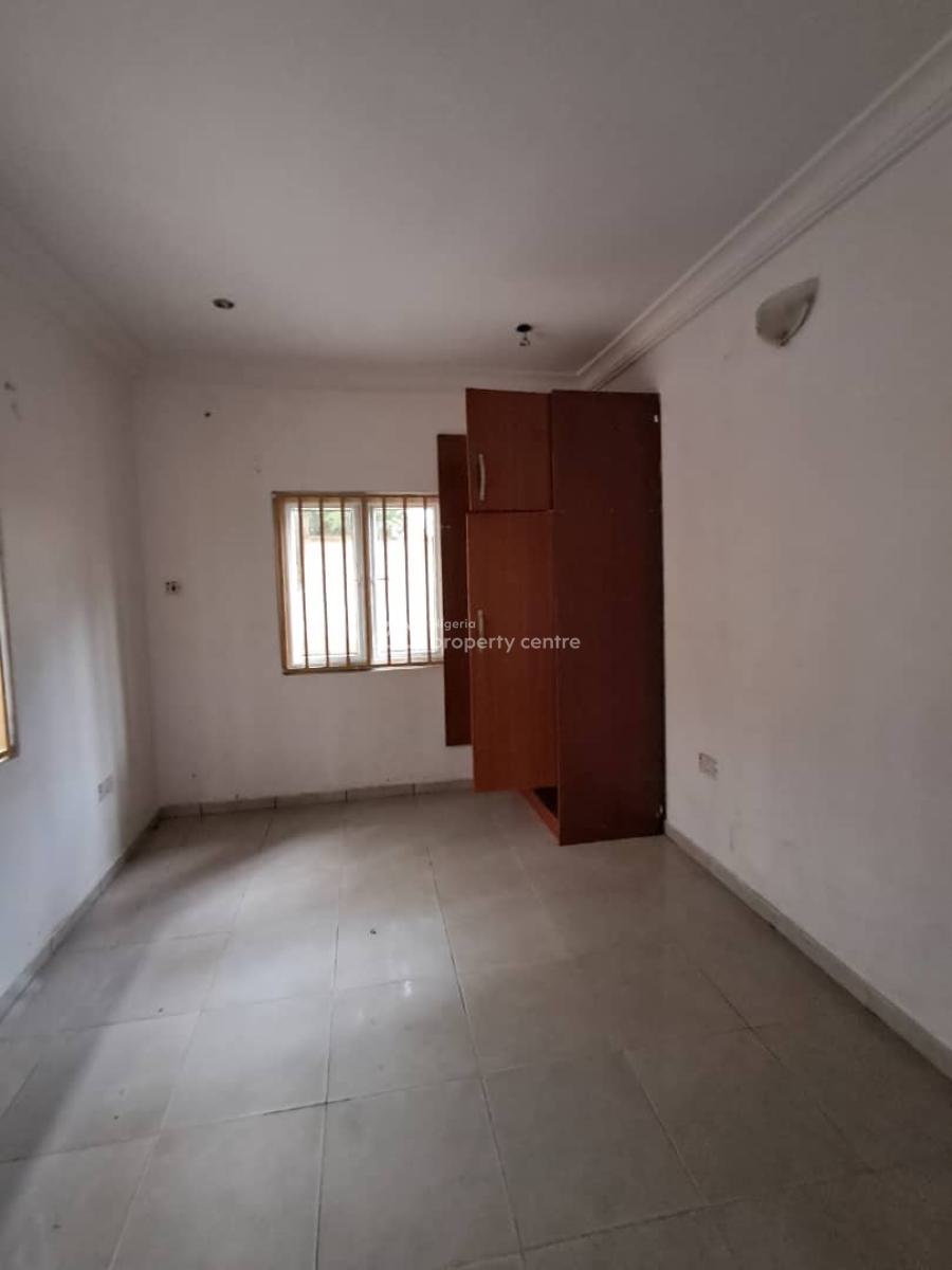 Well Maintained 3-bedroom Flat Ground Floor, Conservation Lekki, Lekki, Lagos, Flat / Apartment for Rent