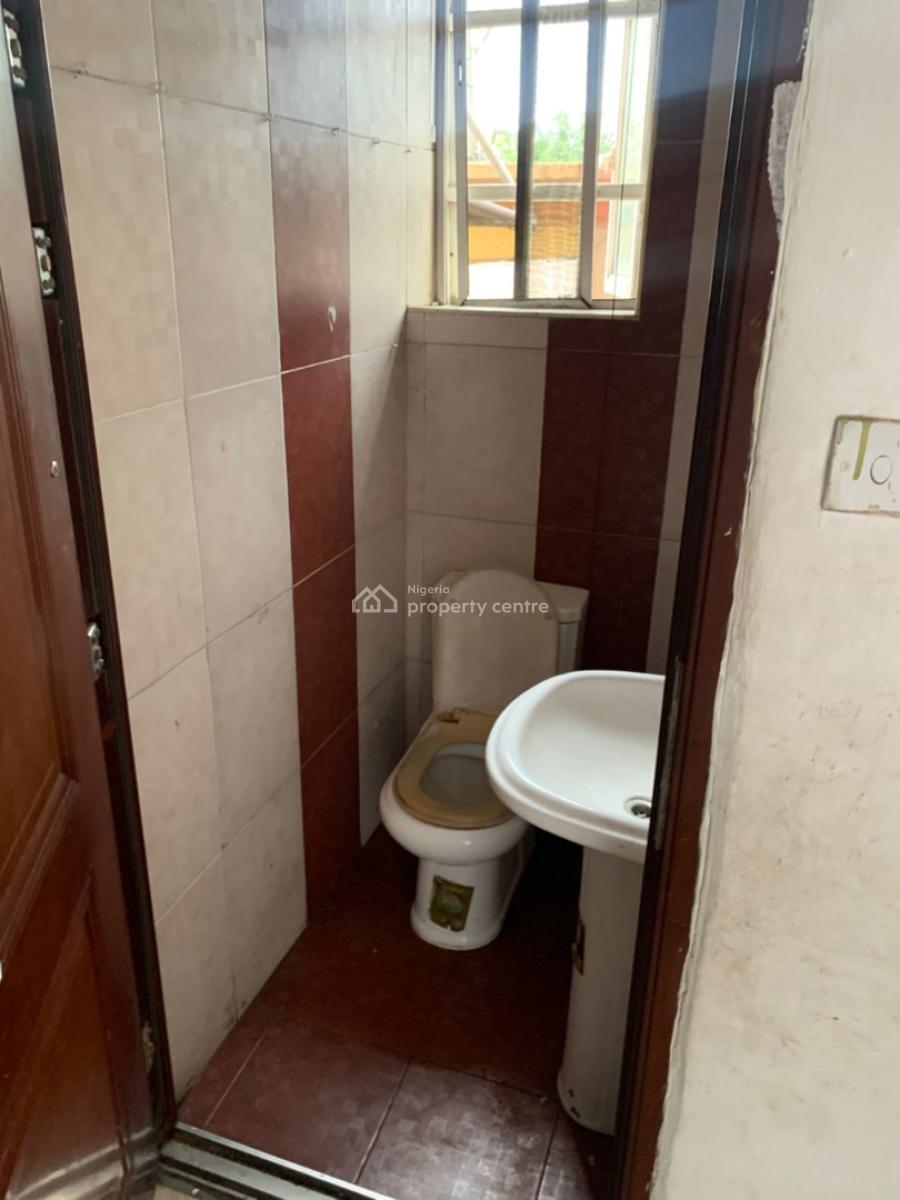 Let : 5bedroom Duplex with Bq at Omole Phase 2 Estate   13m, Omole Phase 2, Ikeja, Lagos, Detached Duplex for Rent