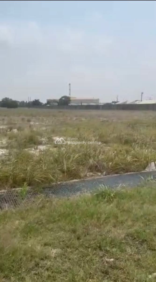 a Standard, Executive Land, Chevron Roundabout, Lekki, Lagos, Mixed-use Land for Sale