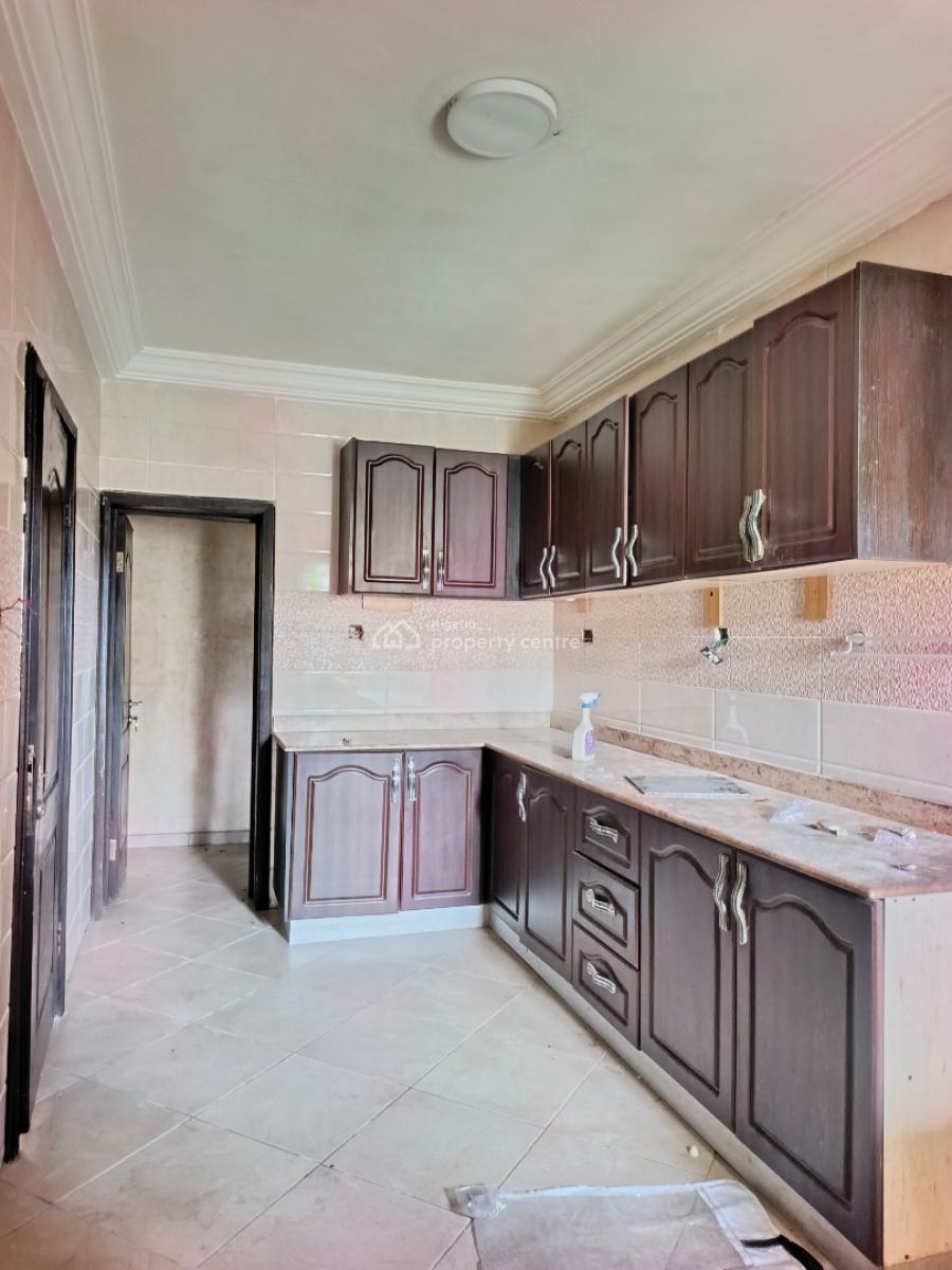 Smart Spacious 3 Bedrooms Apartment in a Very Good Estat, in Good Estate at Abraham Adesanya Axis Ajah Lagos., Ajah, Lagos, Flat / Apartment for Rent