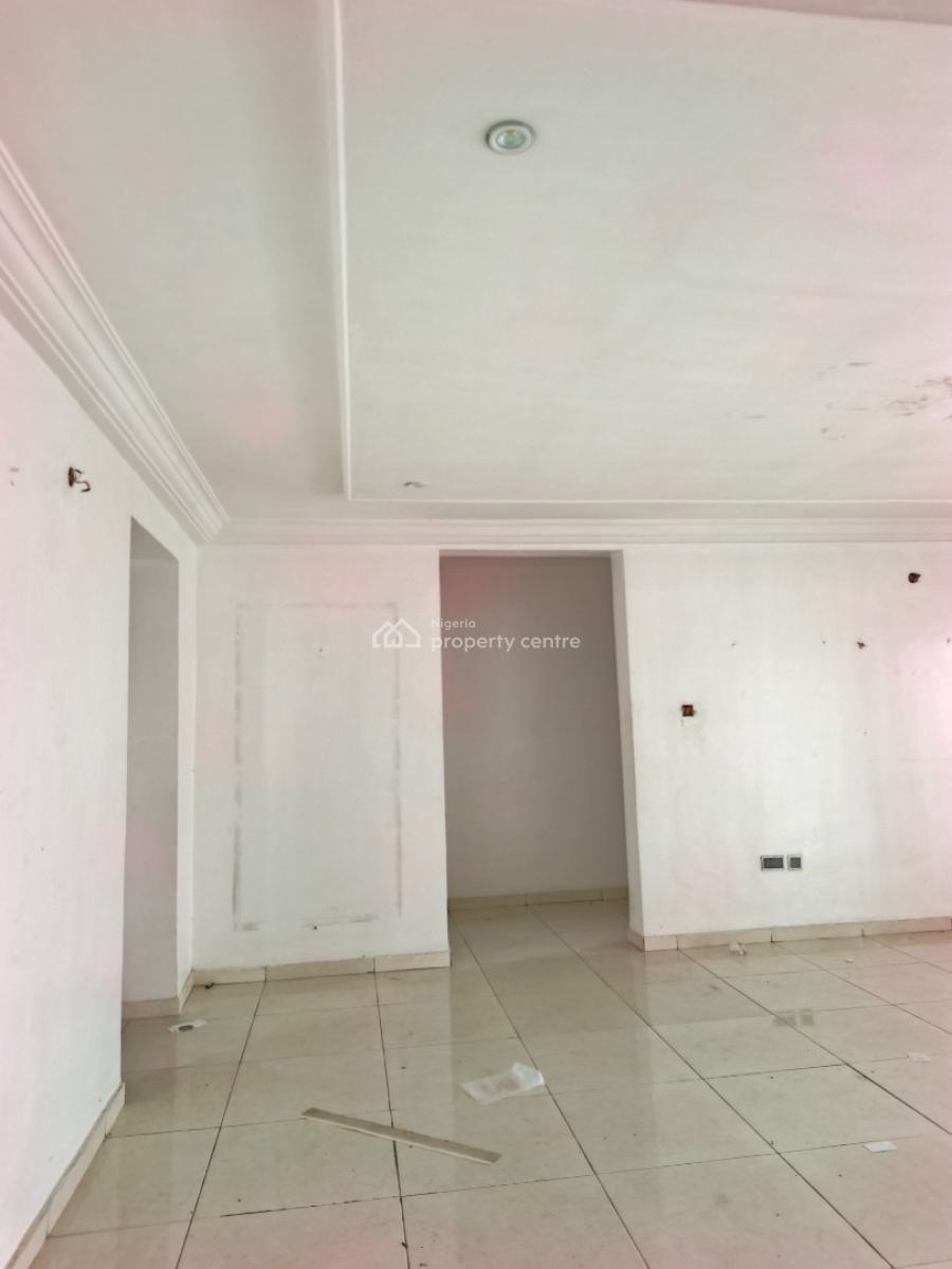 Smart Spacious 3 Bedrooms Apartment in a Very Good Estat, in Good Estate at Abraham Adesanya Axis Ajah Lagos., Ajah, Lagos, Flat / Apartment for Rent
