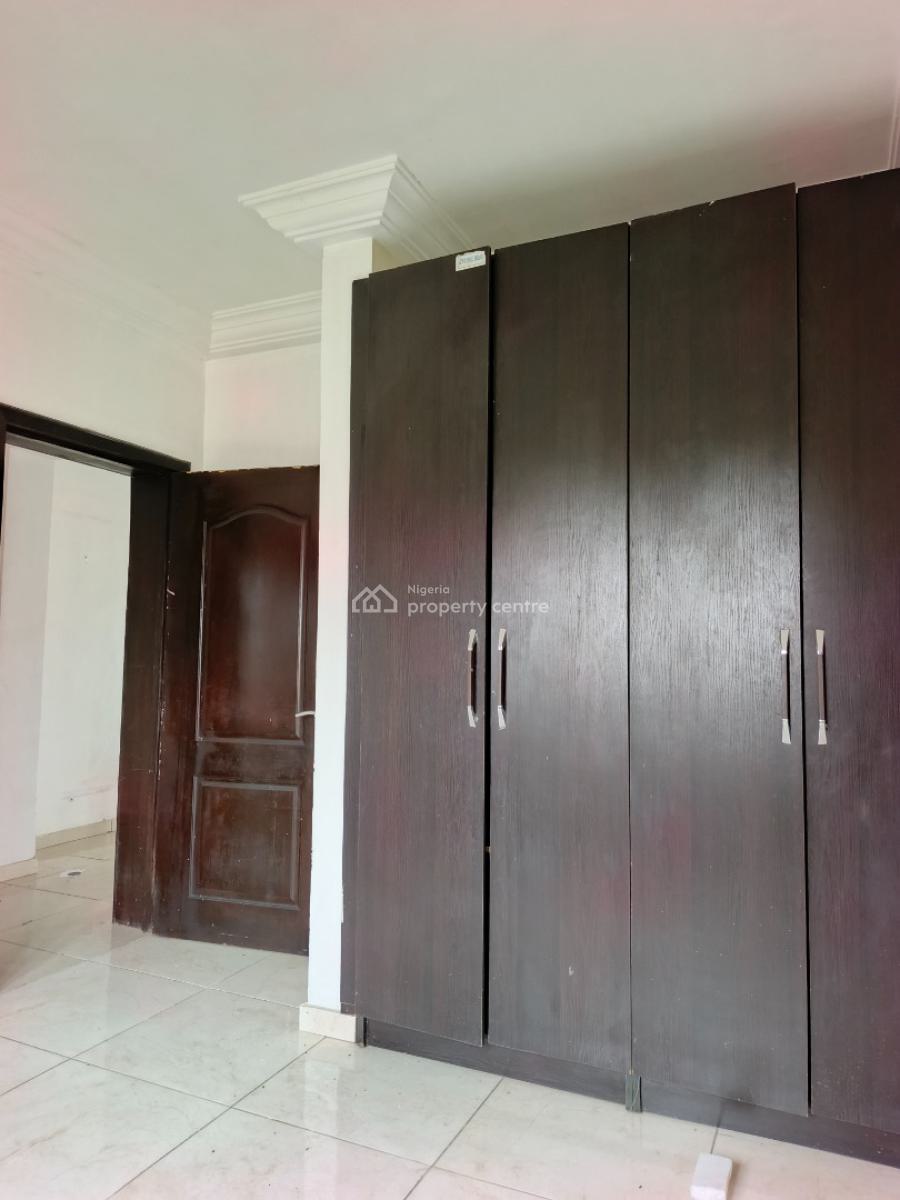 Smart Spacious 3 Bedrooms Apartment in a Very Good Estat, in Good Estate at Abraham Adesanya Axis Ajah Lagos., Ajah, Lagos, Flat / Apartment for Rent