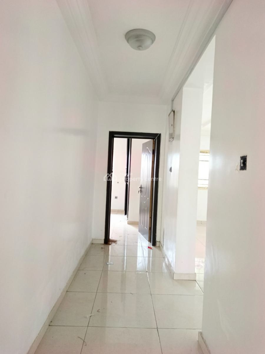 Smart Spacious 3 Bedrooms Apartment in a Very Good Estat, in Good Estate at Abraham Adesanya Axis Ajah Lagos., Ajah, Lagos, Flat / Apartment for Rent