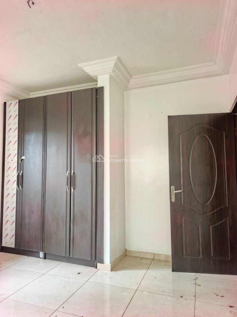 Smart Spacious 3 Bedrooms Apartment in a Very Good Estat, in Good Estate at Abraham Adesanya Axis Ajah Lagos., Ajah, Lagos, Flat / Apartment for Rent