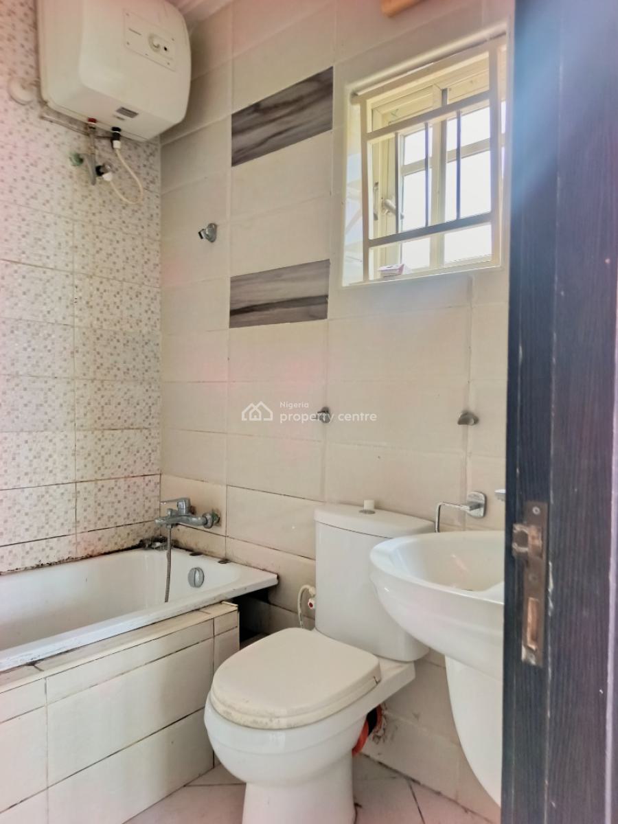 Smart Spacious 3 Bedrooms Apartment in a Very Good Estat, in Good Estate at Abraham Adesanya Axis Ajah Lagos., Ajah, Lagos, Flat / Apartment for Rent