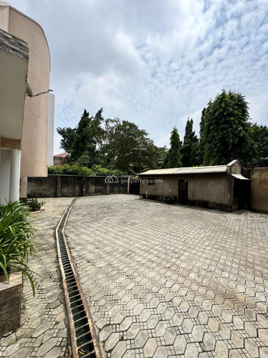 5 Bedrooms Semi-detached Duplex with Attached Bq, Off Aminu Kano Crescent, Wuse 2, Abuja, Semi-detached Duplex for Rent