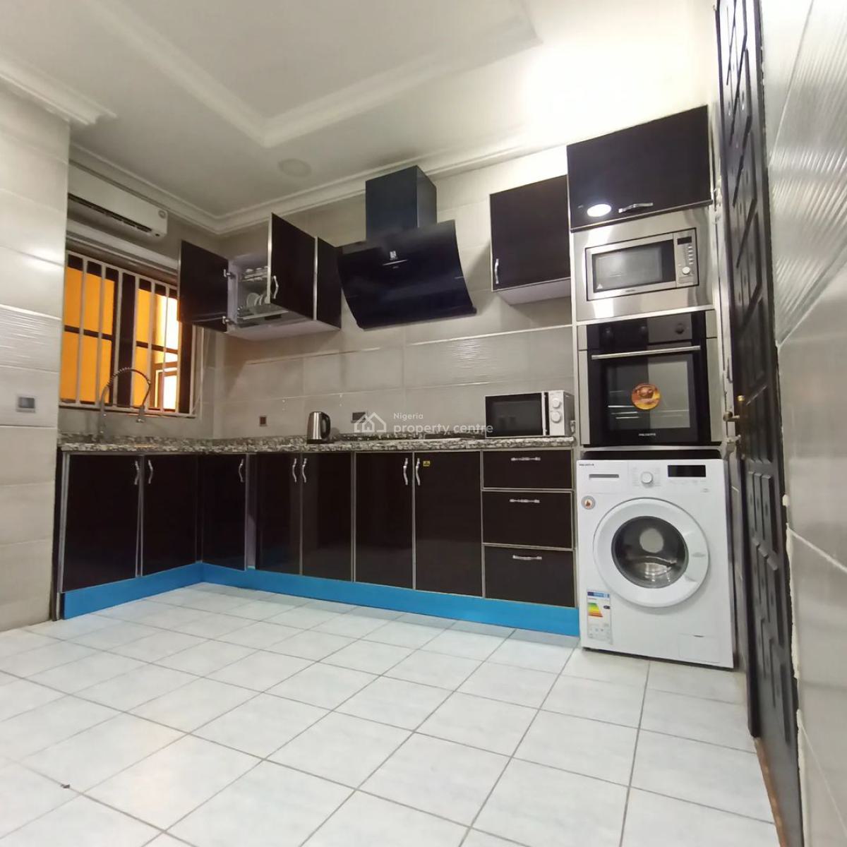 Serviced 3 Bedroom Apartment  with Bq, Jose Maria Escrava Street, Lekki Phase 1, Lekki, Lagos, Flat / Apartment for Rent