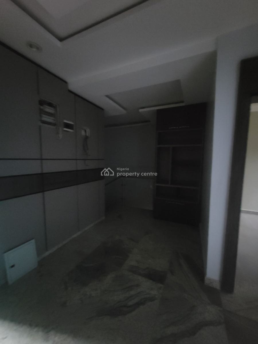 Semi-furnished 4 Bedroom Semi-detached Duplex, Dawaki, Gwarinpa, Abuja, Semi-detached Duplex for Sale