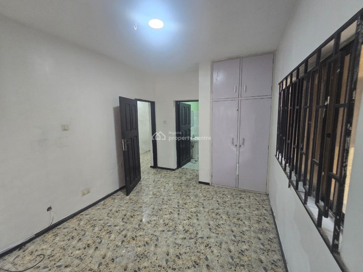 Newly Renovated Self Serviced One-bedroom Flat Apartment, Off Admiralty Road, Lekki Phase 1, Lekki, Lagos, Mini Flat (room and Parlour) for Rent