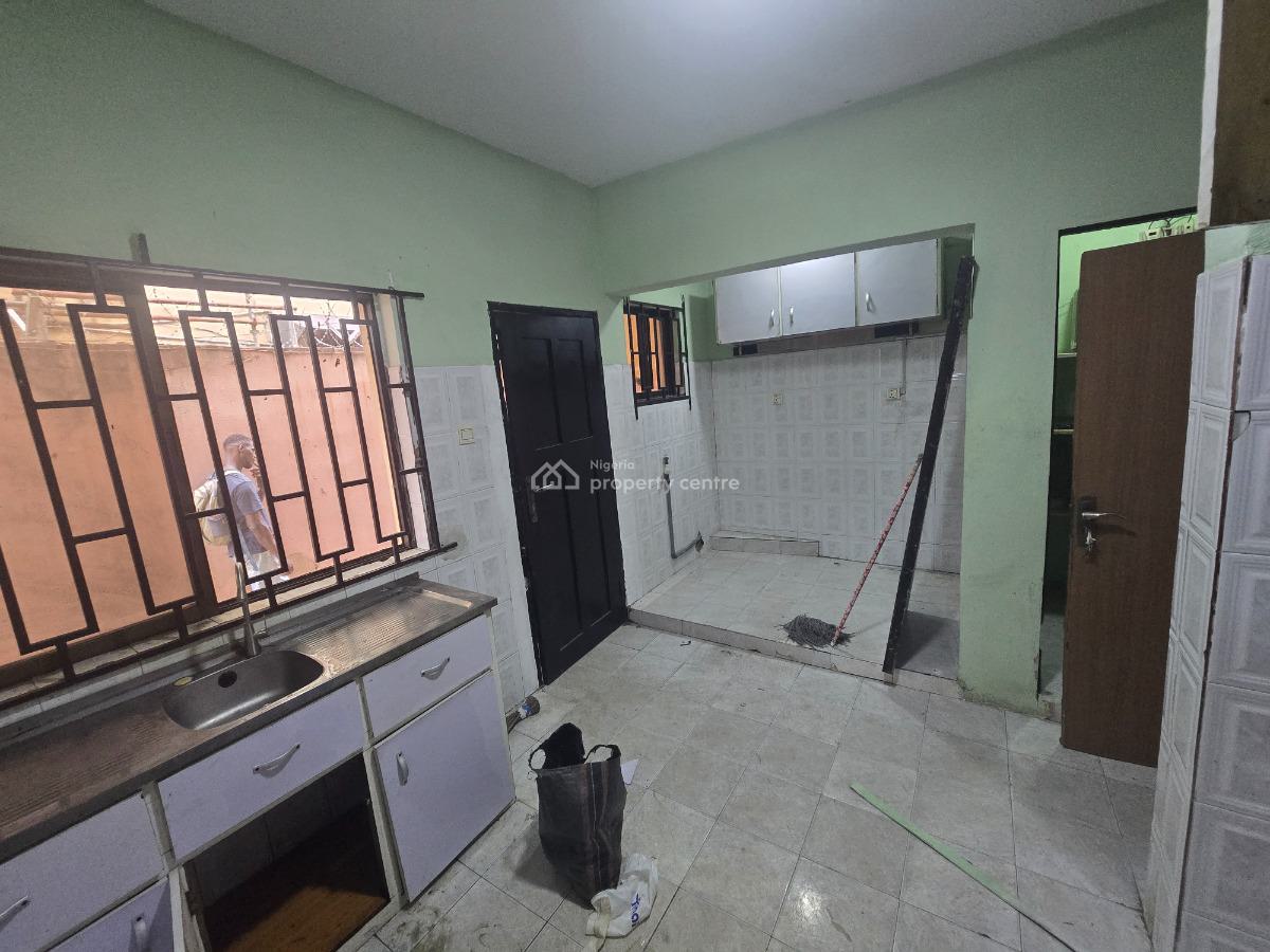 Newly Renovated Self Serviced One-bedroom Flat Apartment, Off Admiralty Road, Lekki Phase 1, Lekki, Lagos, Mini Flat (room and Parlour) for Rent