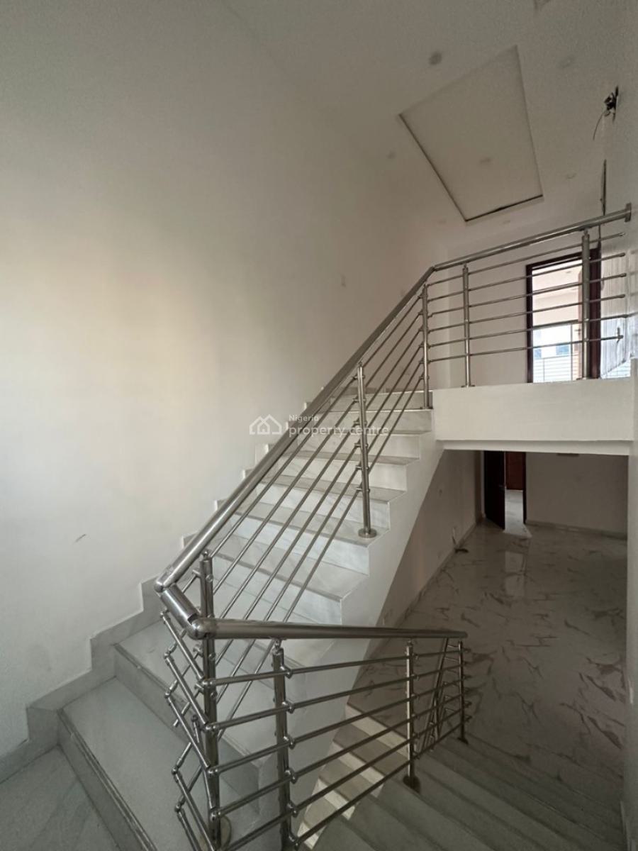 Super Hot Distress Property Exquisitely Built 4 Bedroom Terrace Duplex & Bq, Periwinkle Estate, Lekki Phase 1, Lekki, Lagos, Detached Duplex for Sale