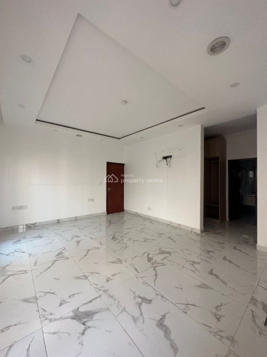 Super Hot Distress Property Exquisitely Built 4 Bedroom Terrace Duplex & Bq, Periwinkle Estate, Lekki Phase 1, Lekki, Lagos, Detached Duplex for Sale
