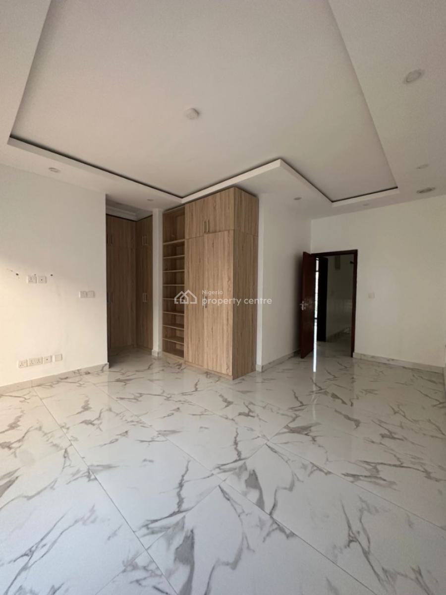 Super Hot Distress Property Exquisitely Built 4 Bedroom Terrace Duplex & Bq, Periwinkle Estate, Lekki Phase 1, Lekki, Lagos, Detached Duplex for Sale