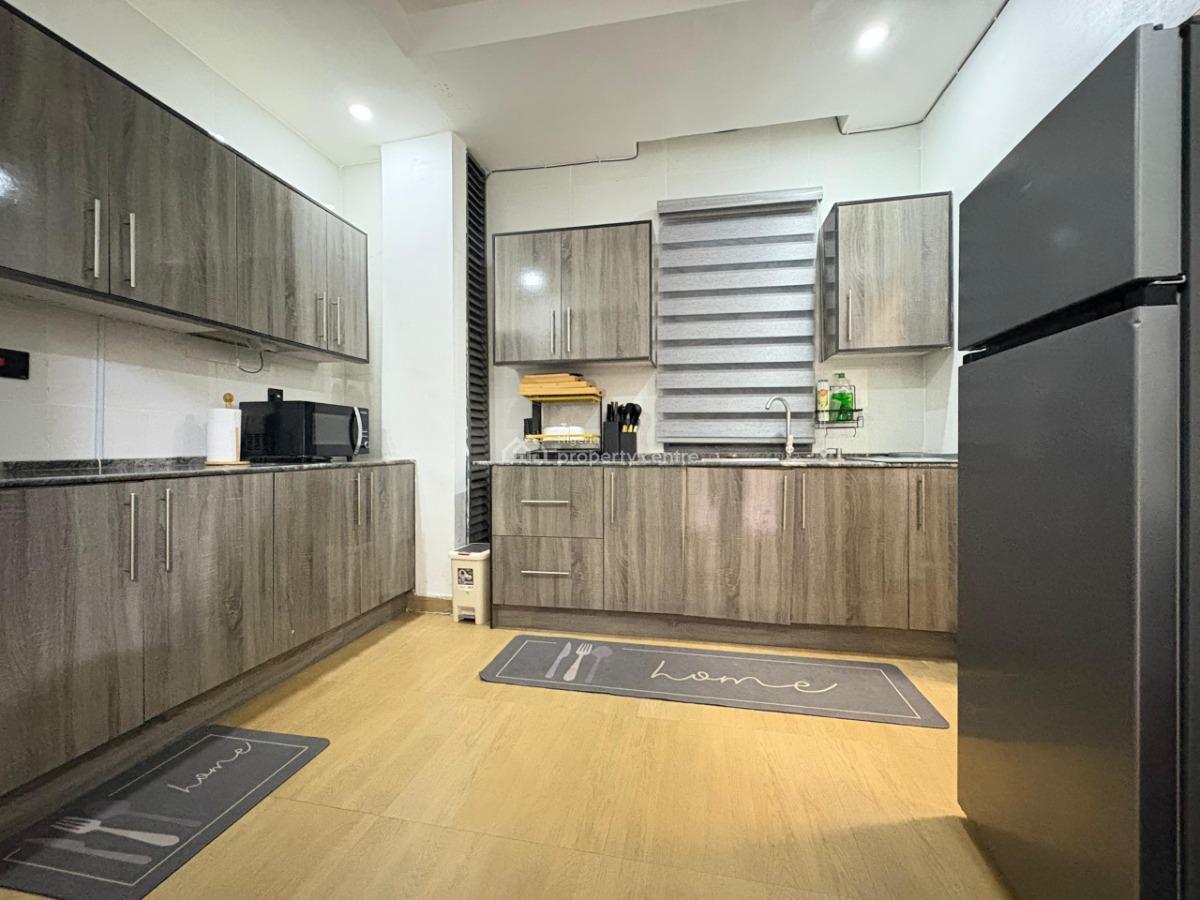 Brand New 3 Bedrooms Luxurious Apartment, Lekki Phase 1, Lekki, Lagos, Flat / Apartment Short Let