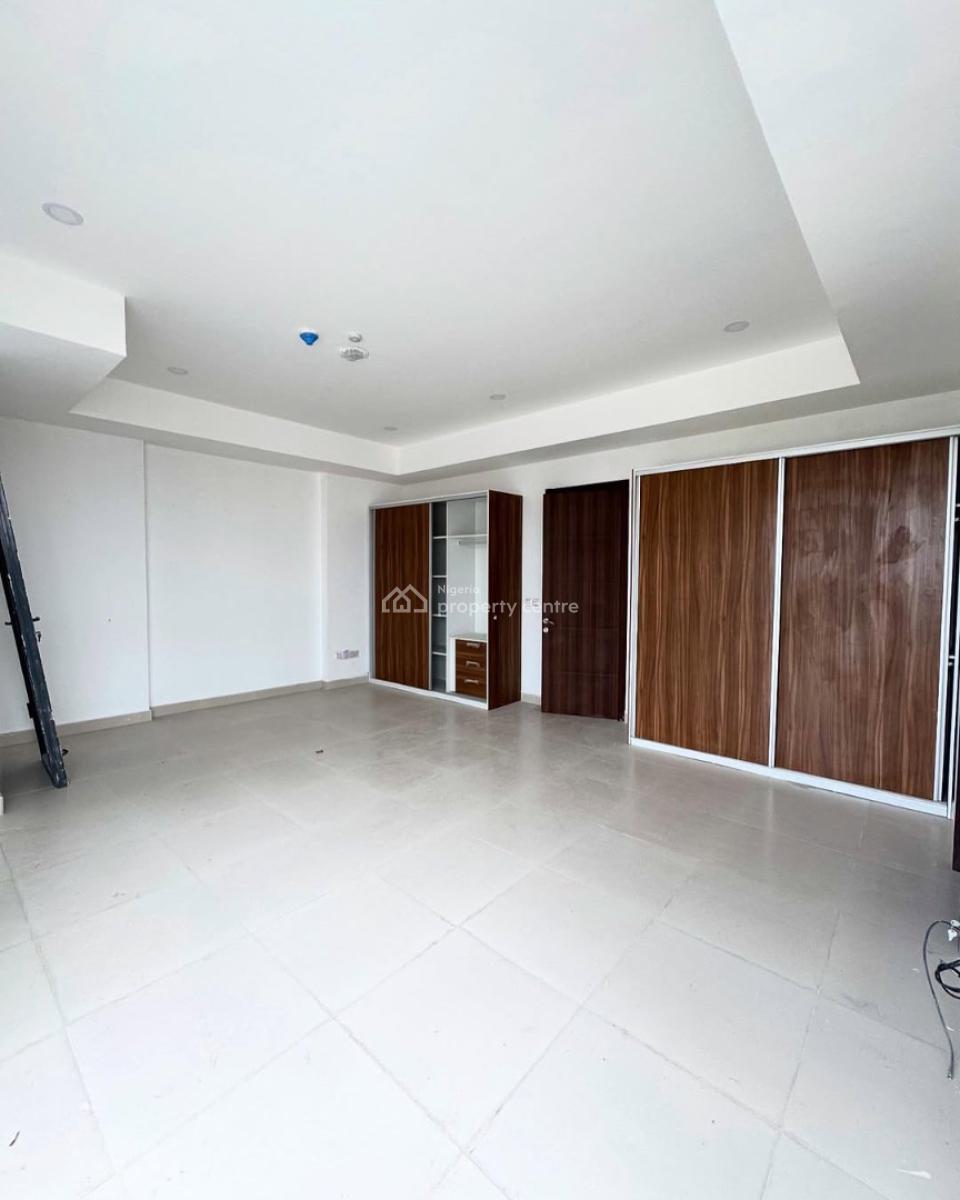 Carved Luxury 3 Bedroom Apartmemt with Bq, Lekki Phase 1, Lekki, Lagos, Flat / Apartment for Sale