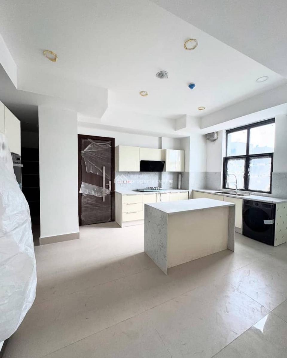 Carved Luxury 3 Bedroom Apartmemt with Bq, Lekki Phase 1, Lekki, Lagos, Flat / Apartment for Sale