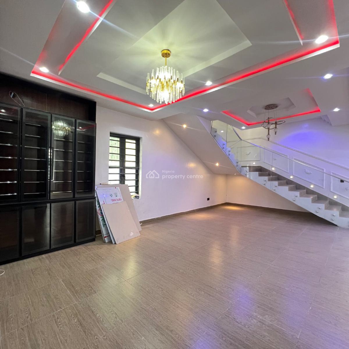5 Bedroom & 2bq, Osapa, Lekki, Lagos, Detached Duplex for Sale