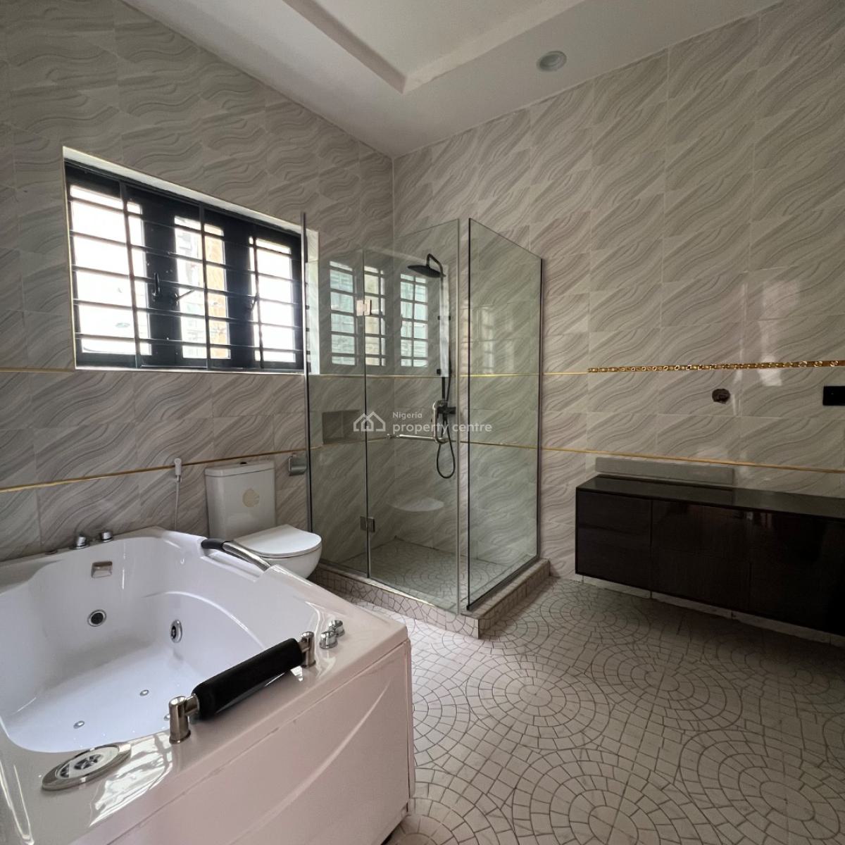 5 Bedroom & 2bq, Osapa, Lekki, Lagos, Detached Duplex for Sale