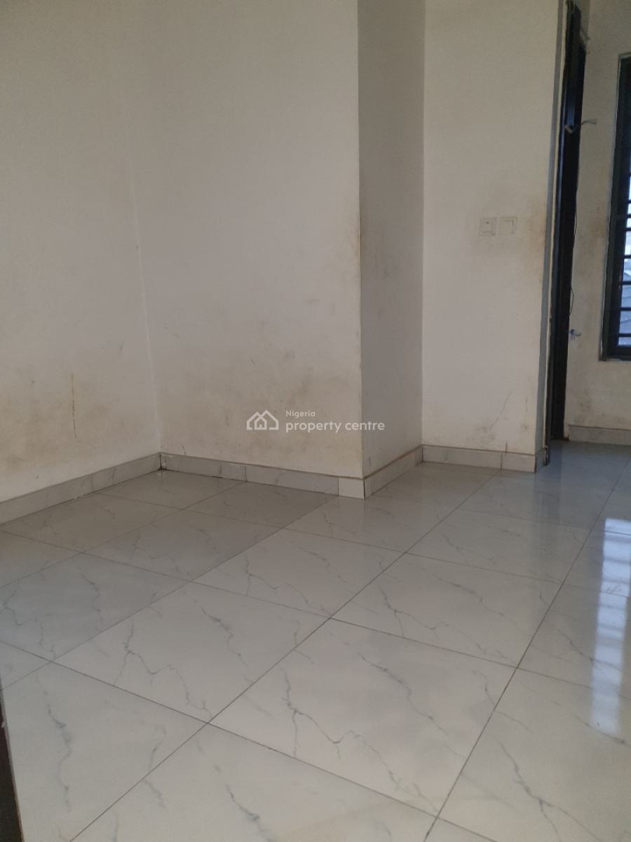 Spacious Service 2bedroom Flat Ologolo, Ologolo, Lekki, Lagos, Flat / Apartment for Rent