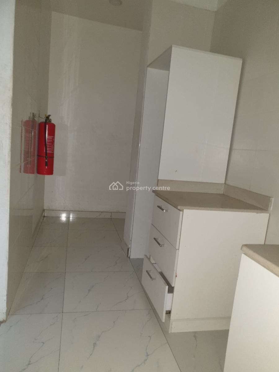Spacious Service 2bedroom Flat Ologolo, Ologolo, Lekki, Lagos, Flat / Apartment for Rent