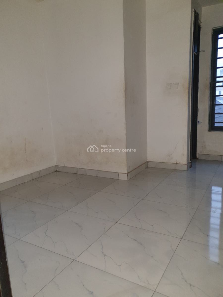 Spacious Service 2bedroom Flat Ologolo, Ologolo, Lekki, Lagos, Flat / Apartment for Rent