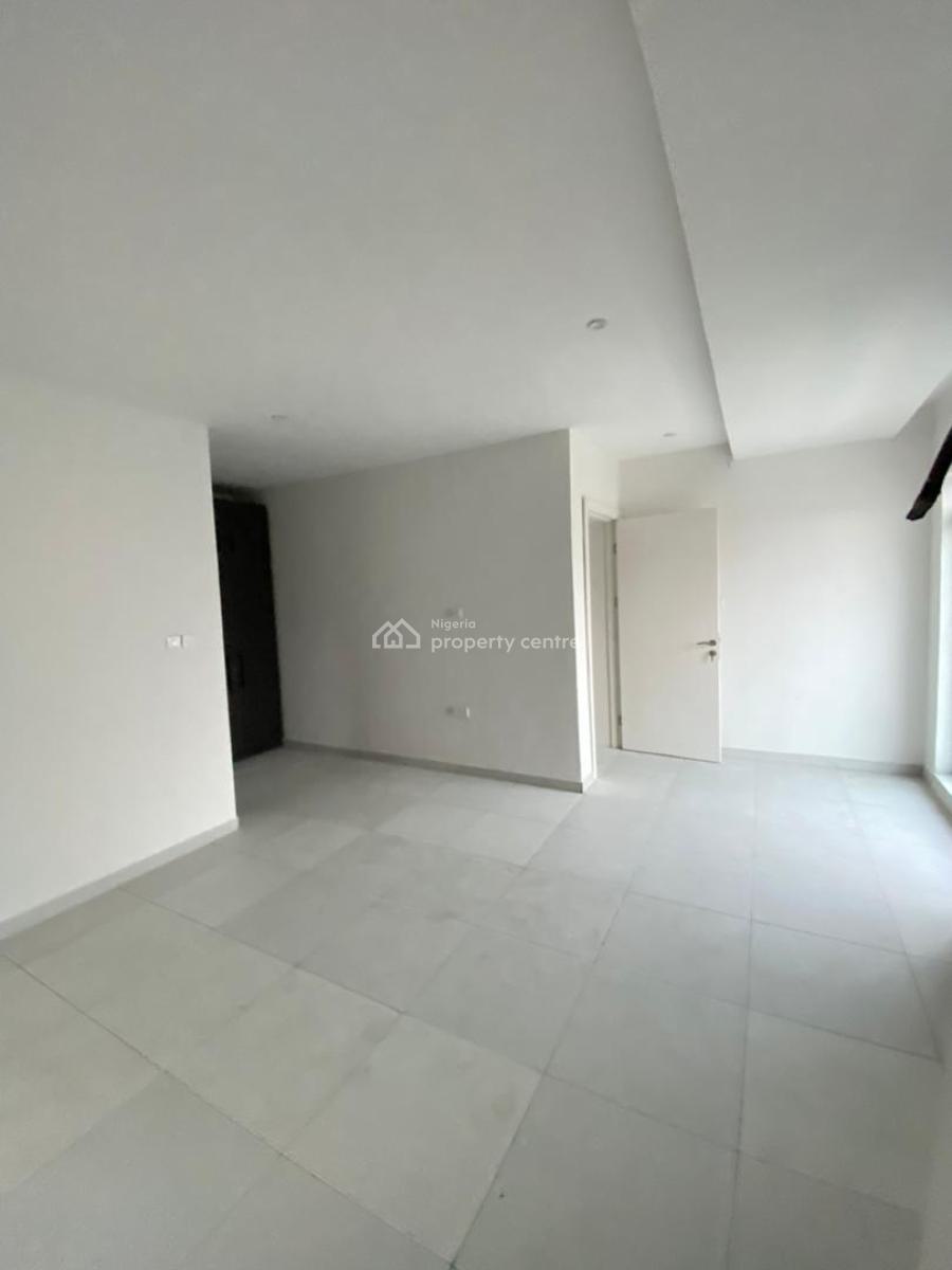 Brand New 3 Bedroom Apartment with Elevator, Pool and Rooftop, Lekki Phase 1, Lekki, Lagos, Flat / Apartment for Rent