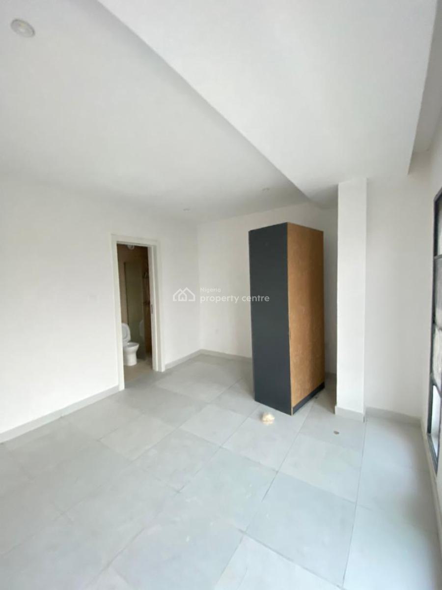Brand New 3 Bedroom Apartment with Elevator, Pool and Rooftop, Lekki Phase 1, Lekki, Lagos, Flat / Apartment for Rent