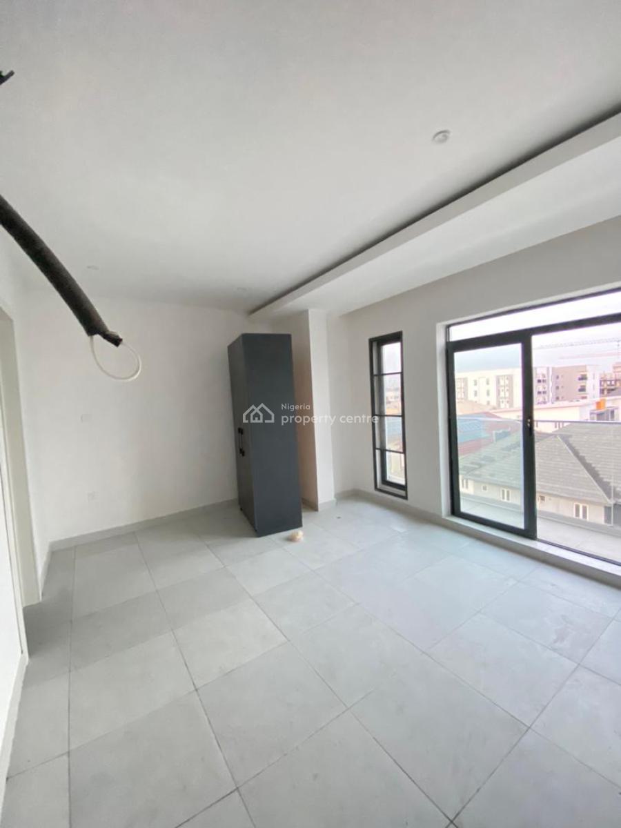 Brand New 3 Bedroom Apartment with Elevator, Pool and Rooftop, Lekki Phase 1, Lekki, Lagos, Flat / Apartment for Rent
