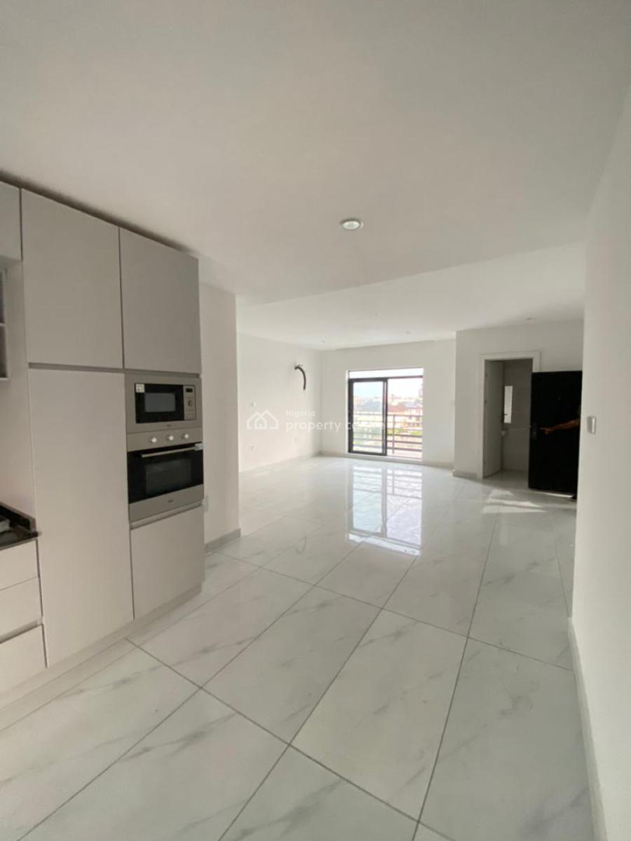 Brand New 3 Bedroom Apartment with Elevator, Pool and Rooftop, Lekki Phase 1, Lekki, Lagos, Flat / Apartment for Rent