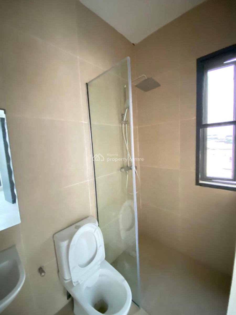 Brand New 3 Bedroom Apartment with Elevator, Pool and Rooftop, Lekki Phase 1, Lekki, Lagos, Flat / Apartment for Rent