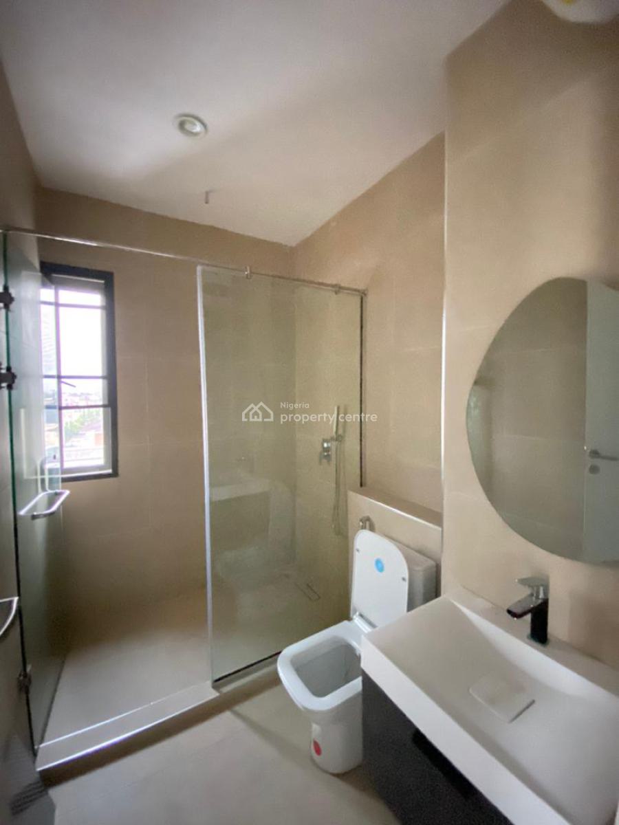 Brand New 3 Bedroom Apartment with Elevator, Pool and Rooftop, Lekki Phase 1, Lekki, Lagos, Flat / Apartment for Rent