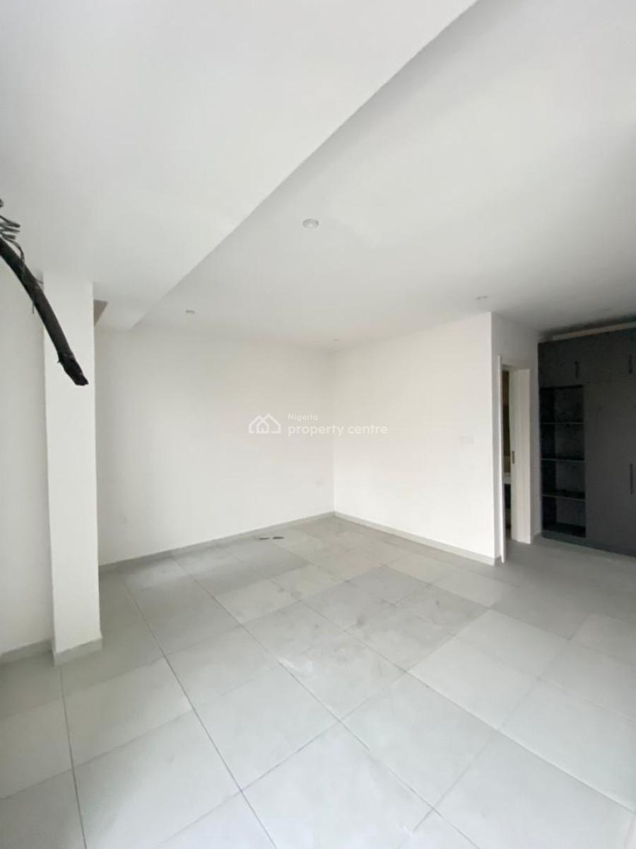 Brand New 3 Bedroom Apartment with Elevator, Pool and Rooftop, Lekki Phase 1, Lekki, Lagos, Flat / Apartment for Rent