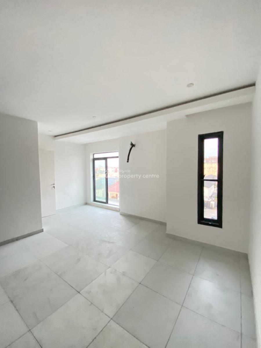Brand New 3 Bedroom Apartment with Elevator, Pool and Rooftop, Lekki Phase 1, Lekki, Lagos, Flat / Apartment for Rent