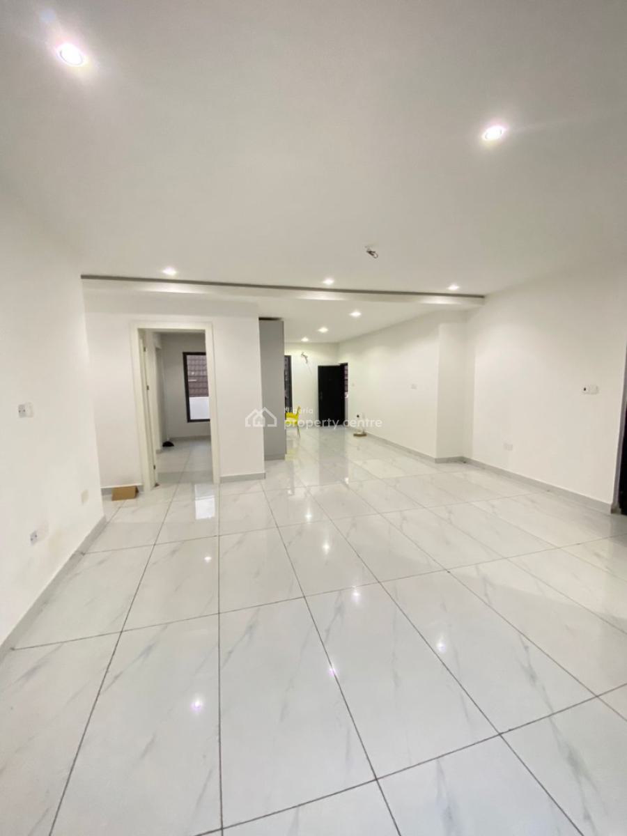 Brand New 3 Bedroom Apartment with Pool, Elevator and Rooftop, Lekki Phase 1, Lekki, Lagos, Flat / Apartment for Rent