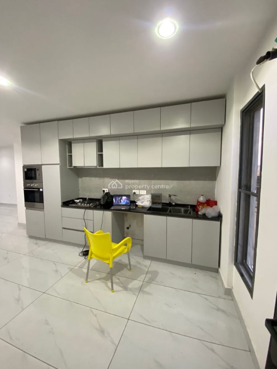 Brand New 3 Bedroom Apartment with Pool, Elevator and Rooftop, Lekki Phase 1, Lekki, Lagos, Flat / Apartment for Rent